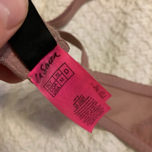 Lace bra! - Picture 3 of 3